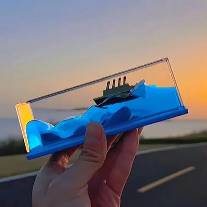 Bouteille Flottante Bateau de Croisière — Décoration Liquide Hypnotique