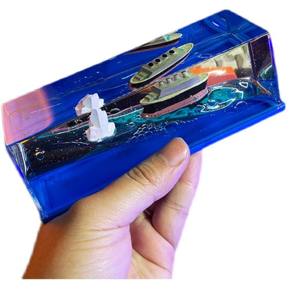 Bouteille Flottante Bateau de Croisière — Décoration Liquide Hypnotique